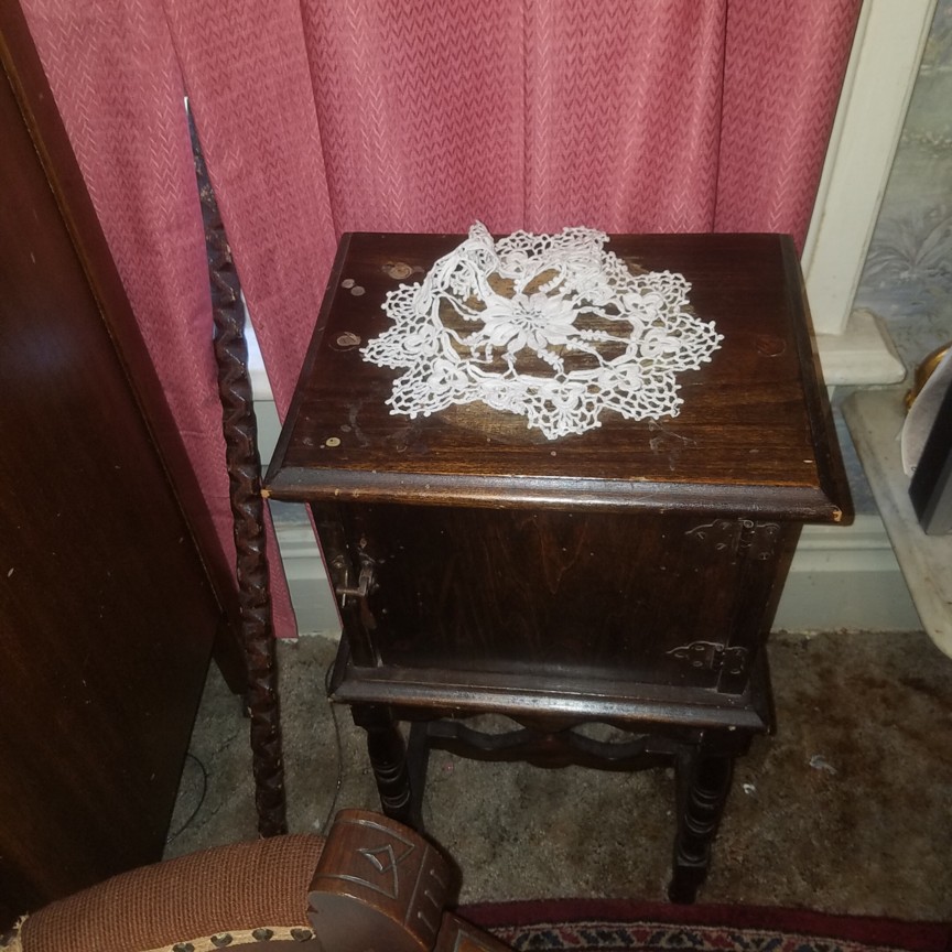 Auction Photo