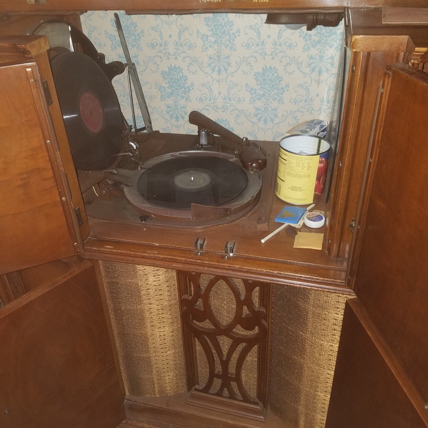 Auction Photo