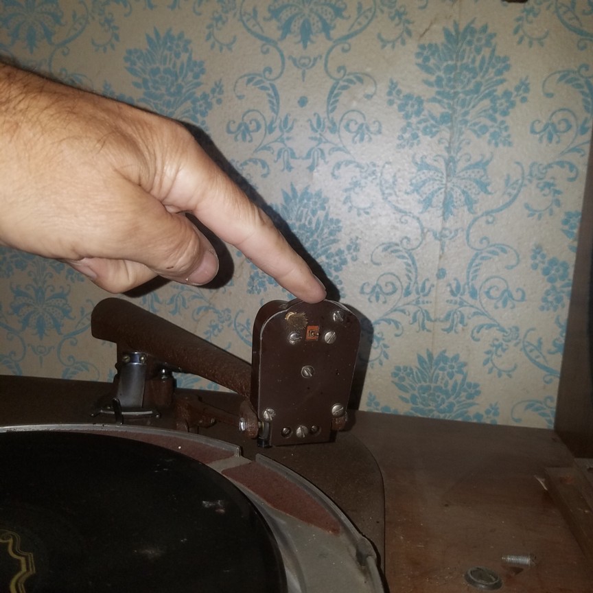 Auction Photo