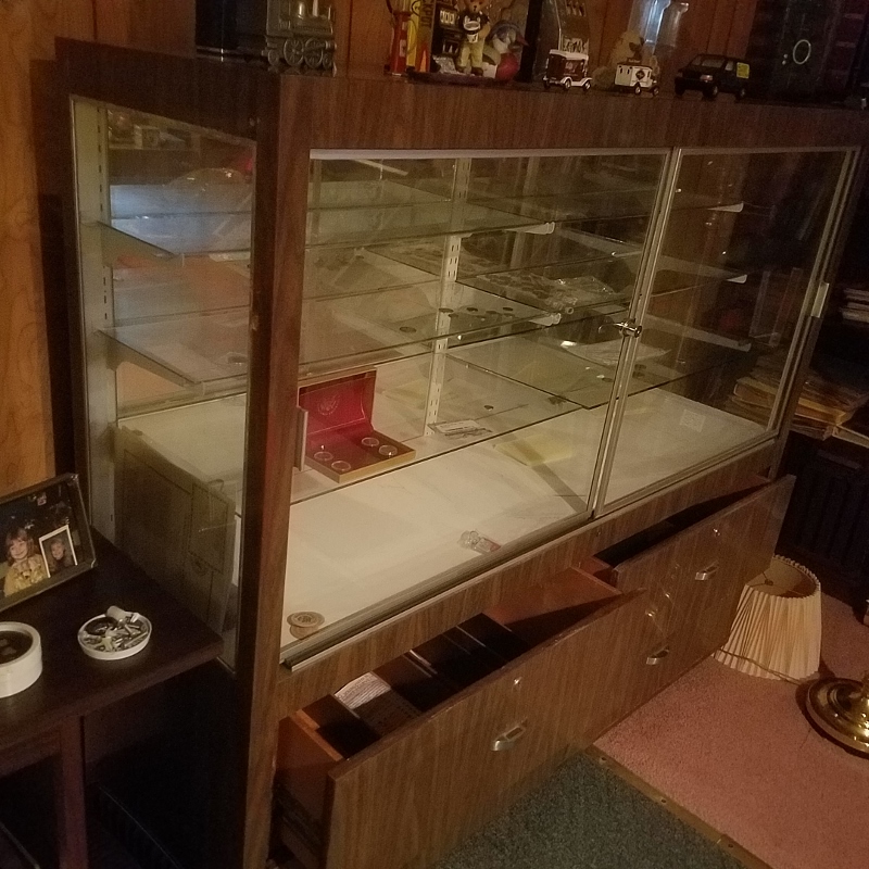 Auction Photo