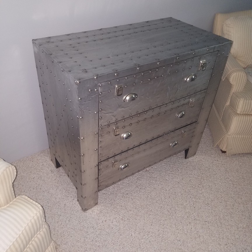 Auction Photo