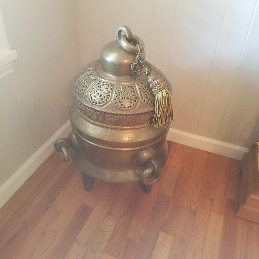 Auction Photo