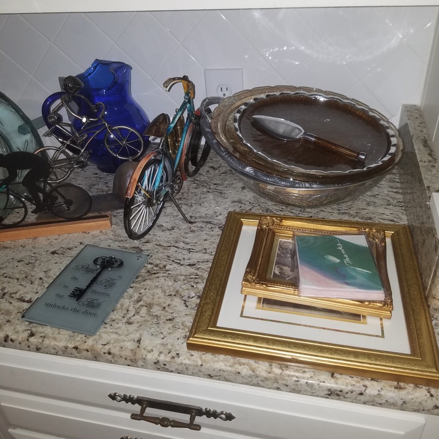 Auction Photo