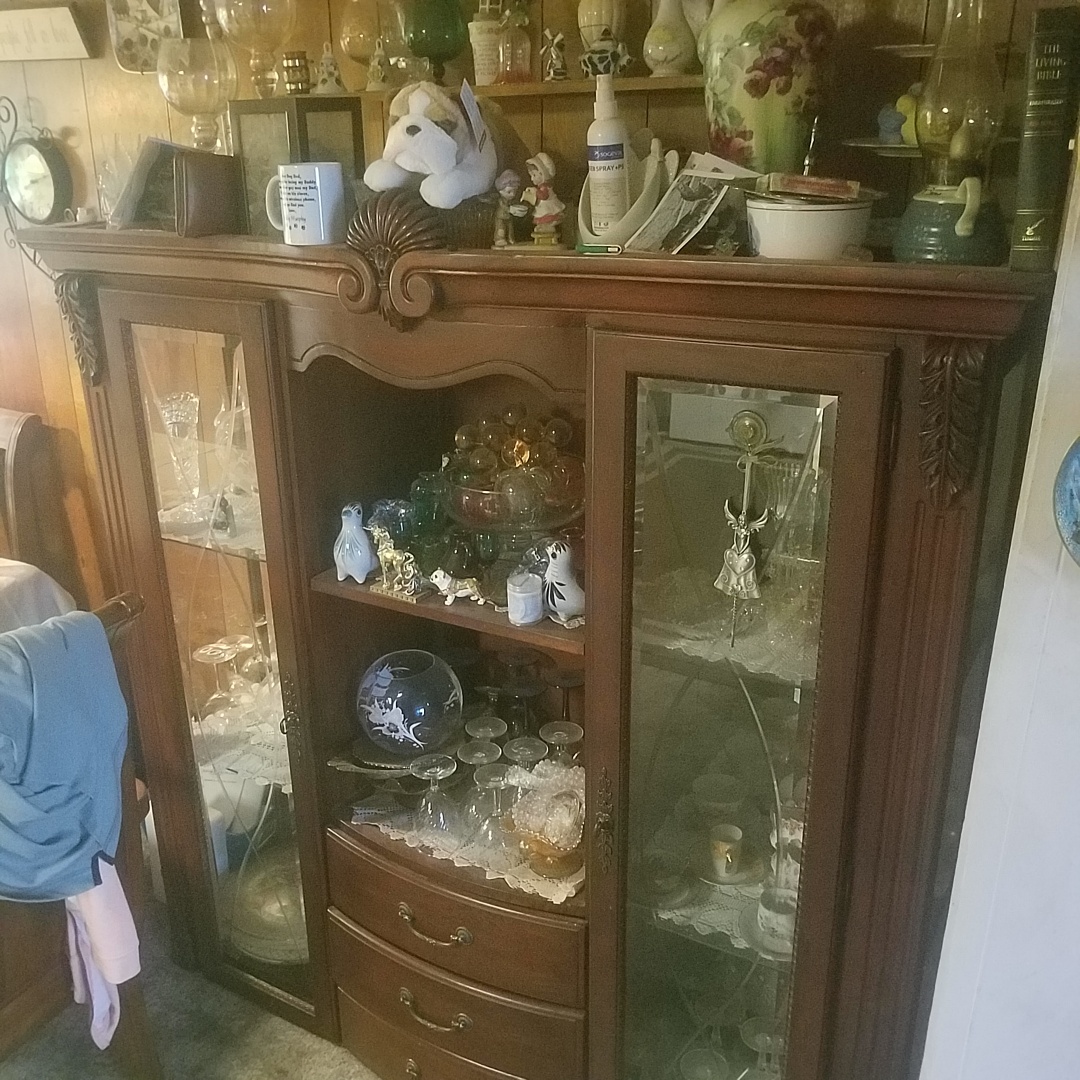 Auction Photo