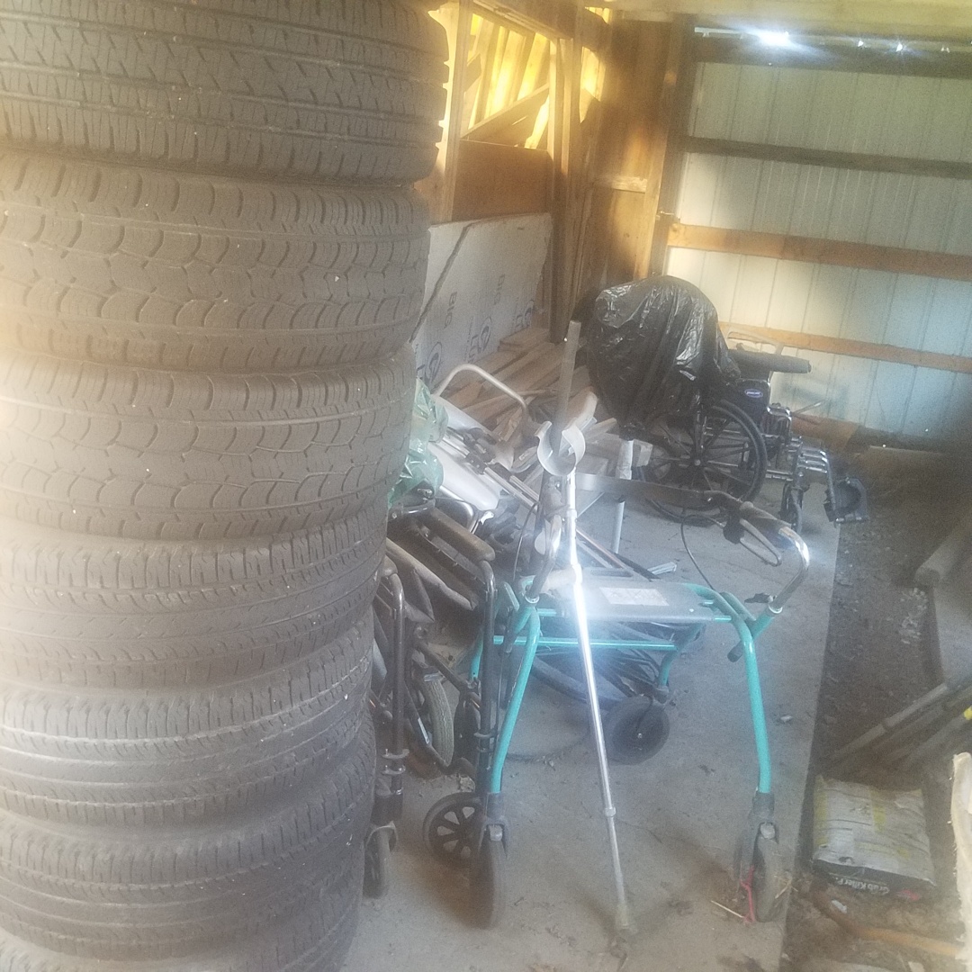 Auction Photo
