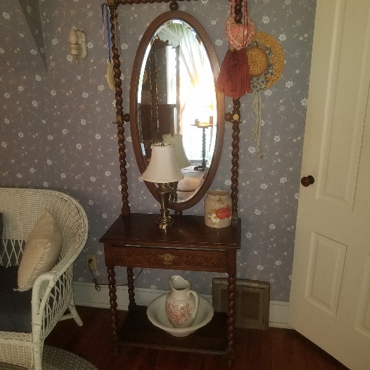 Auction Photo