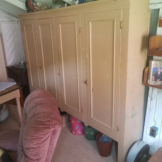 Auction Photo