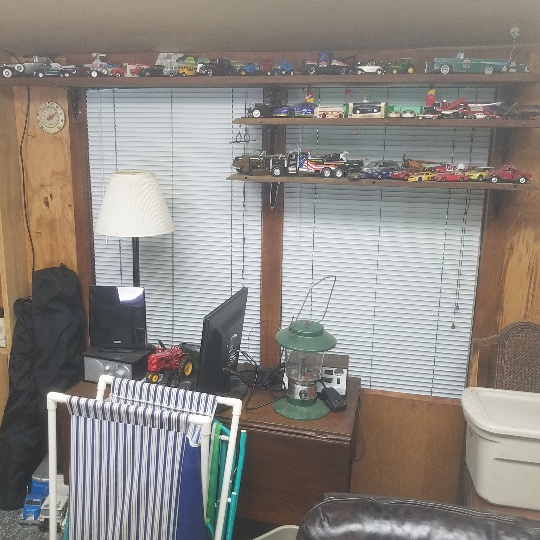 Auction Photo