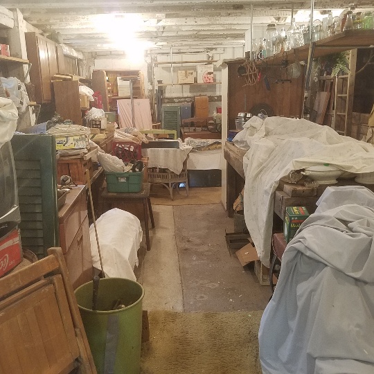 Auction Photo