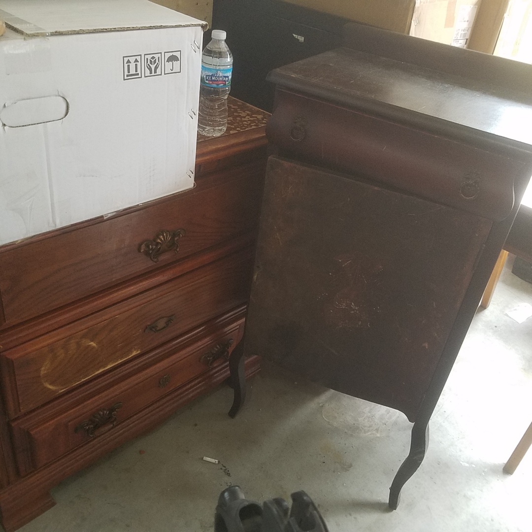 Auction Photo