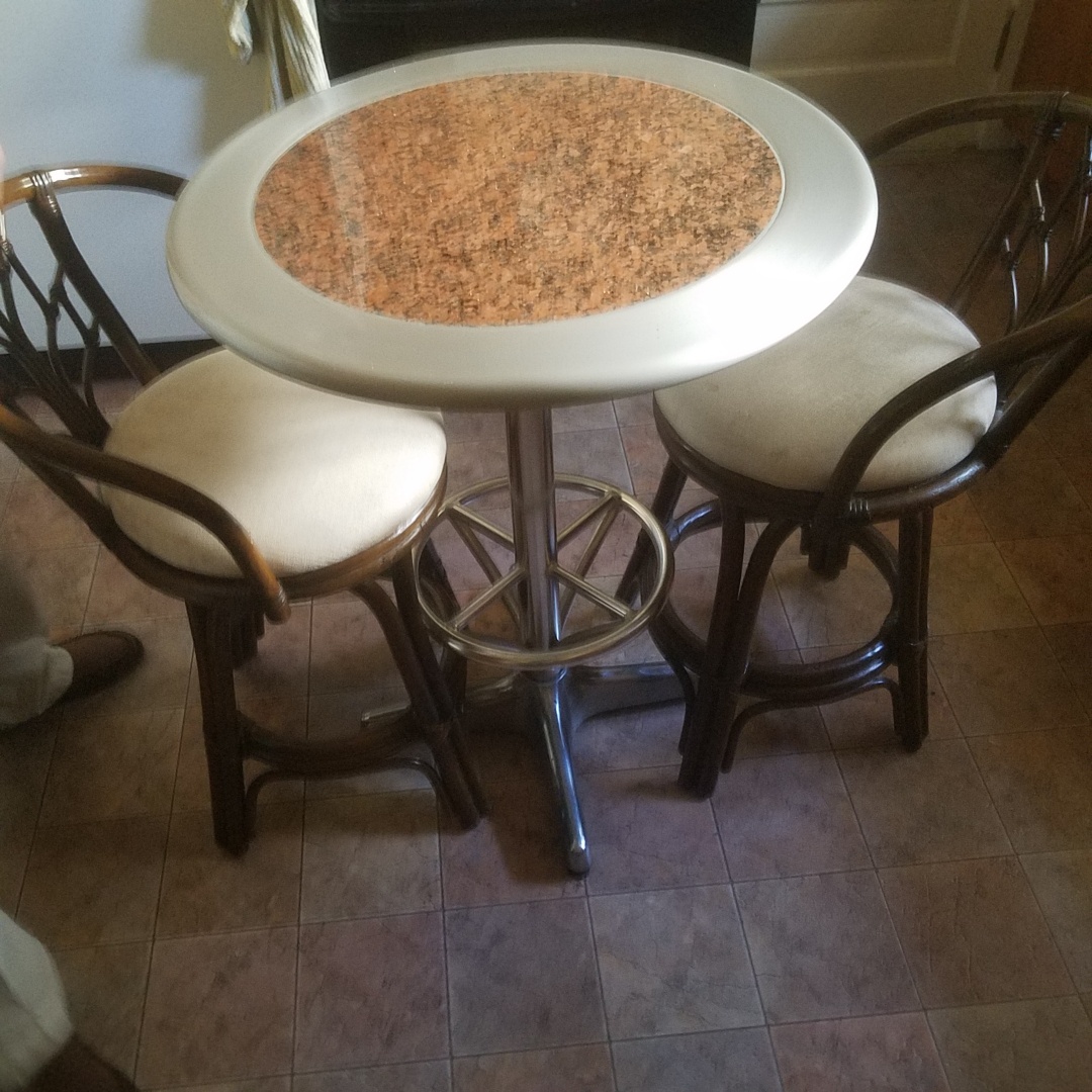 Auction Photo