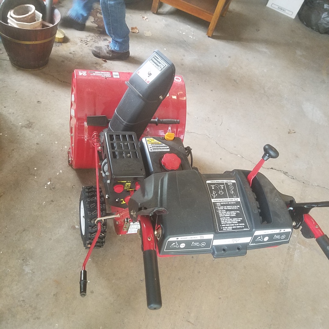 Auction Photo