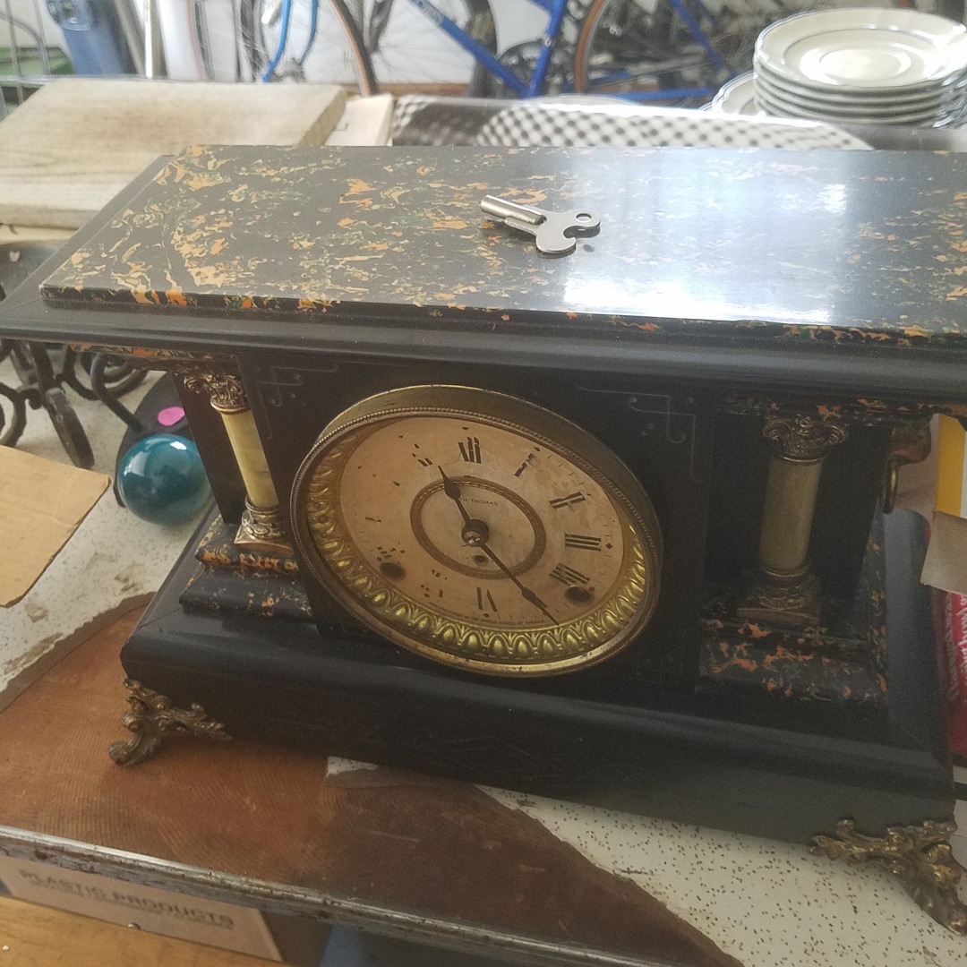 Auction Photo
