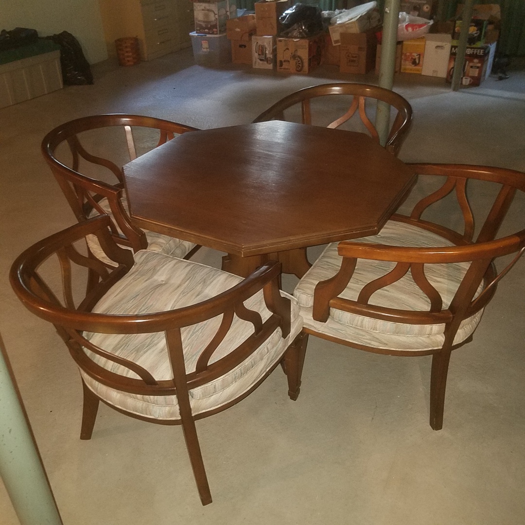 Auction Photo