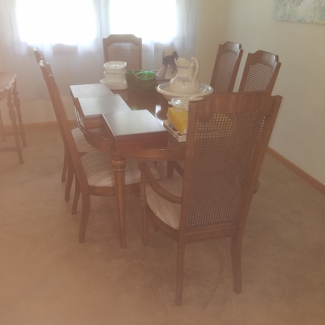 Auction Photo