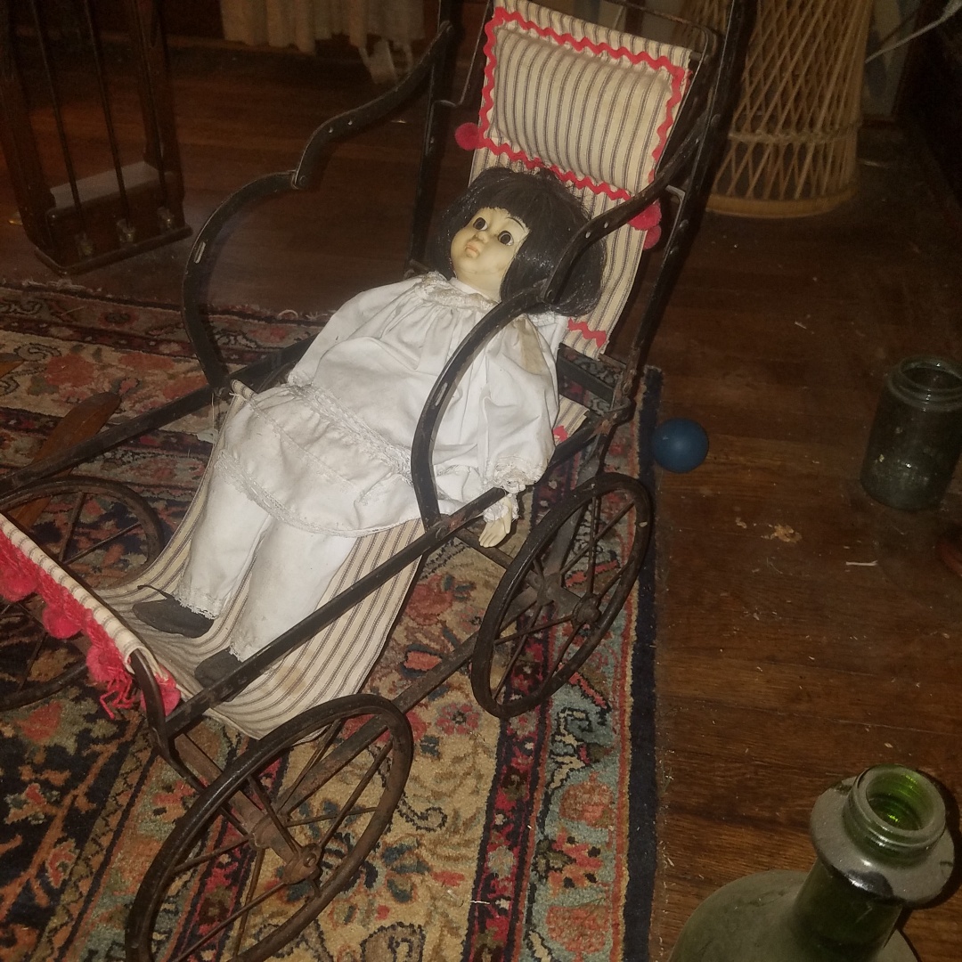 Auction Photo