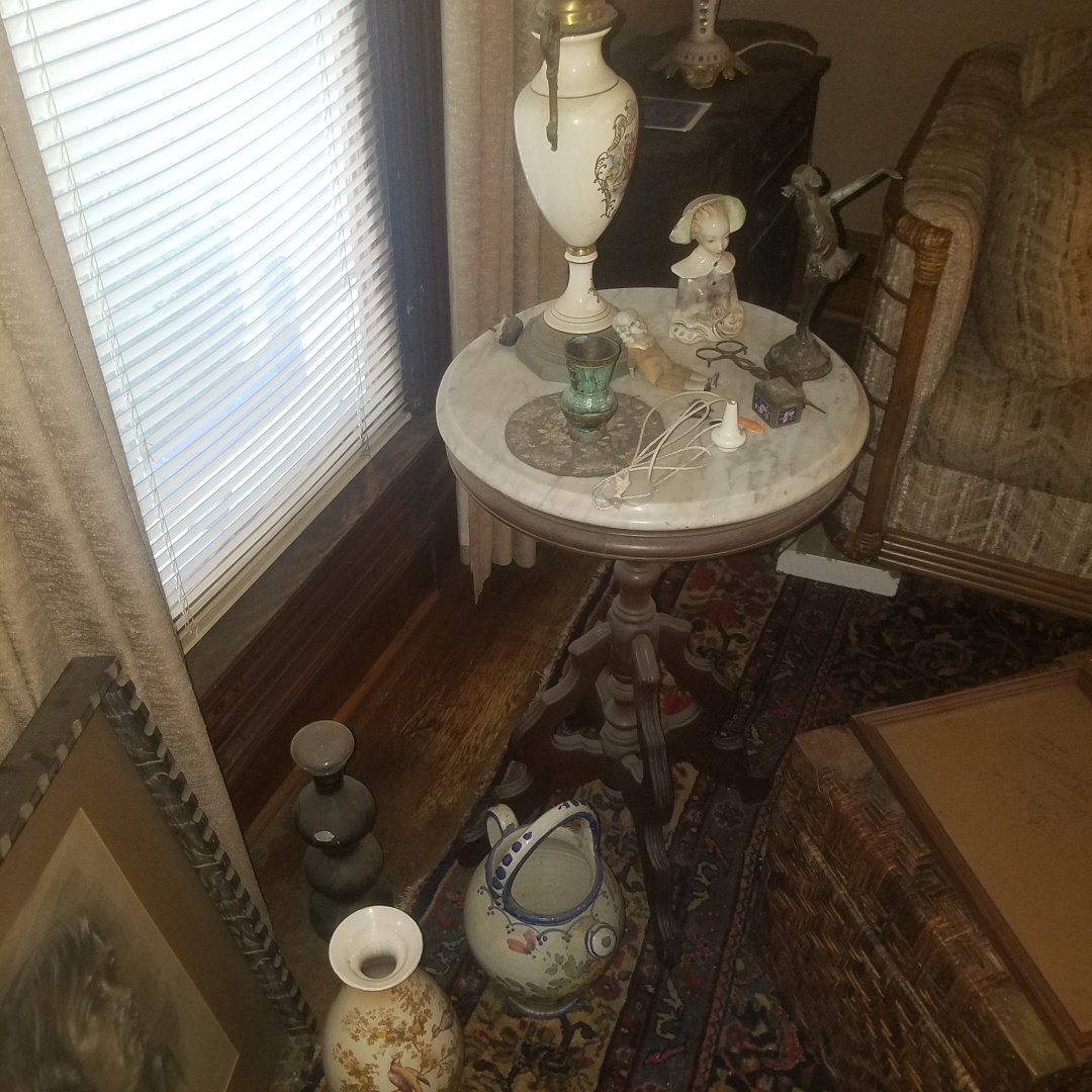 Auction Photo