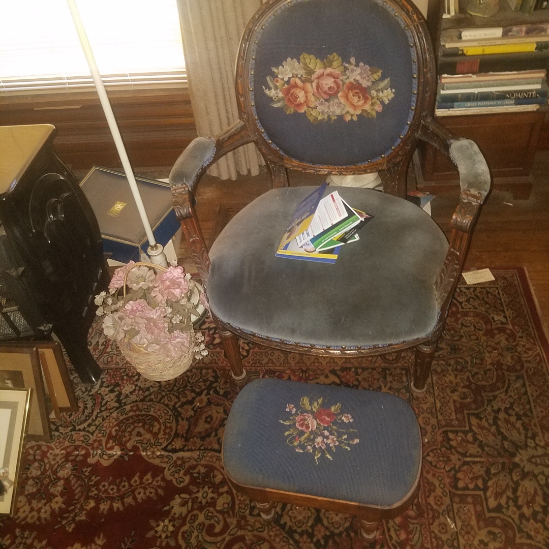 Auction Photo