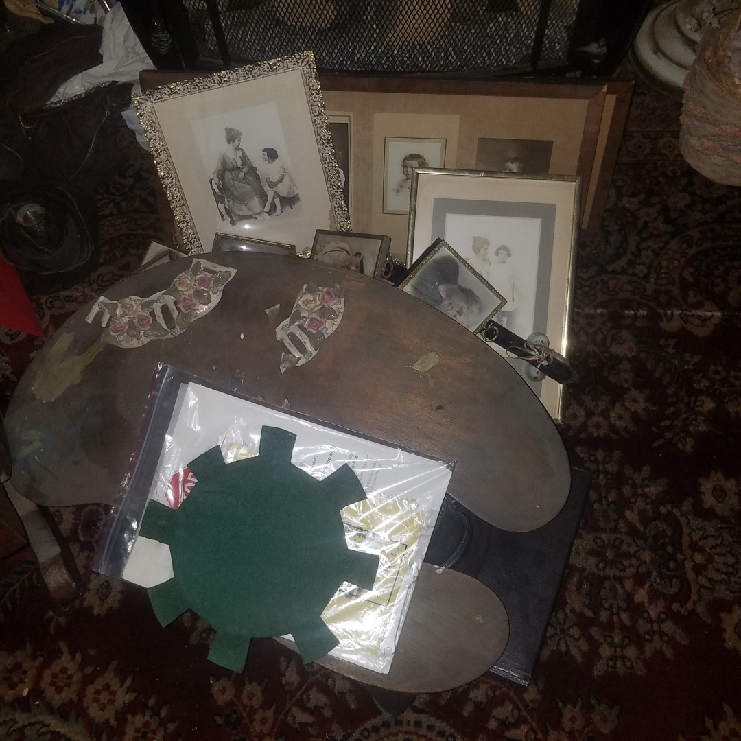 Auction Photo