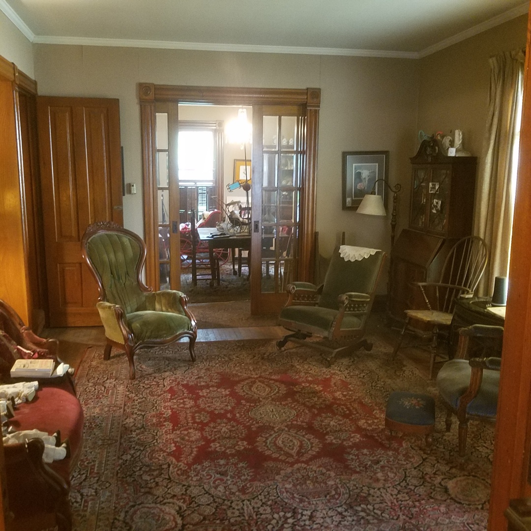 Auction Photo