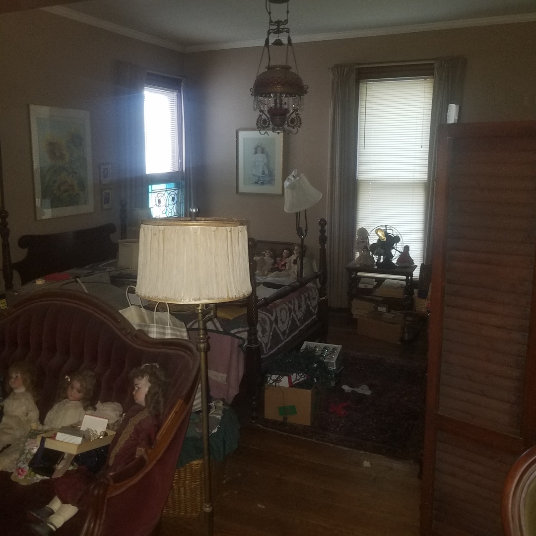 Auction Photo