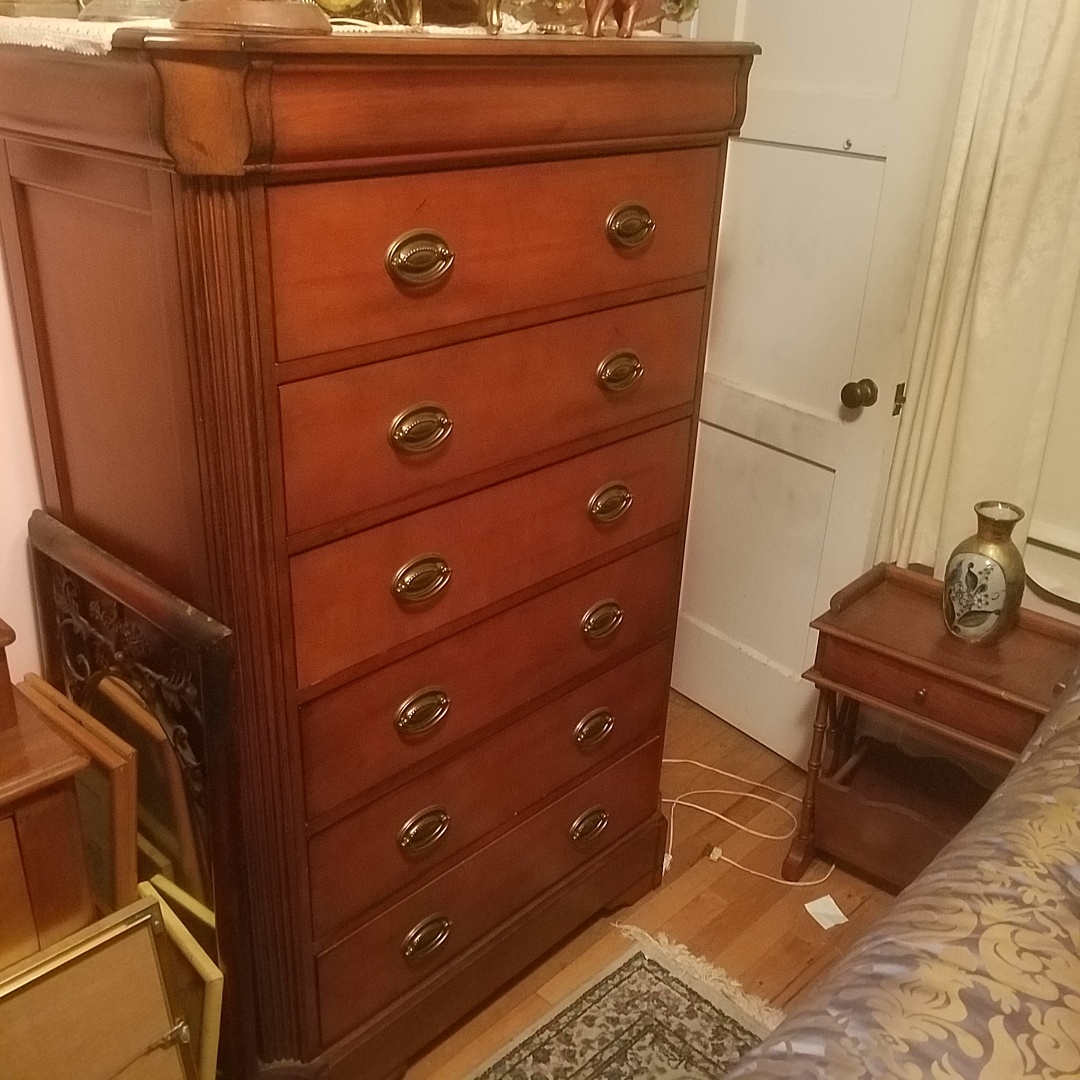 Auction Photo
