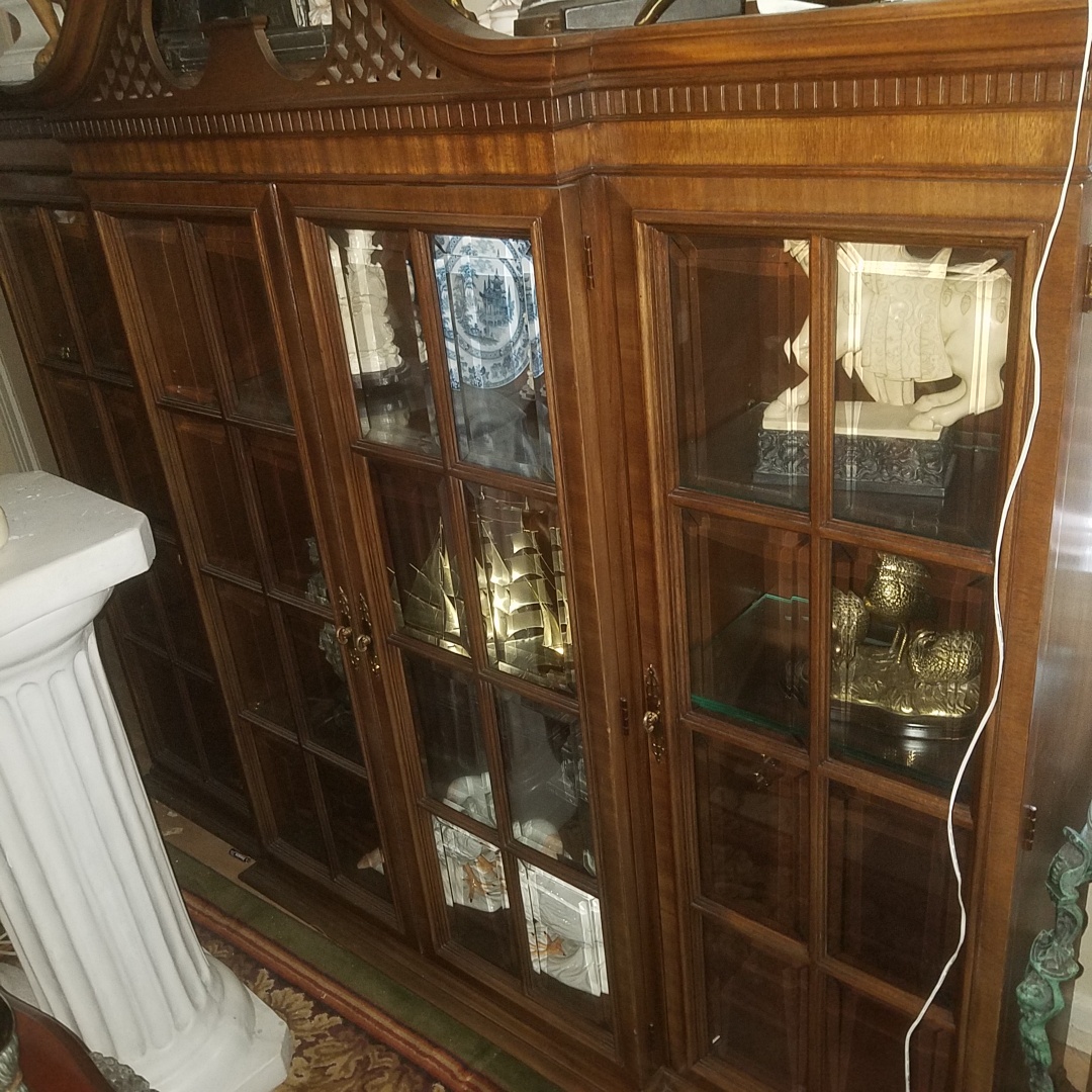 Auction Photo