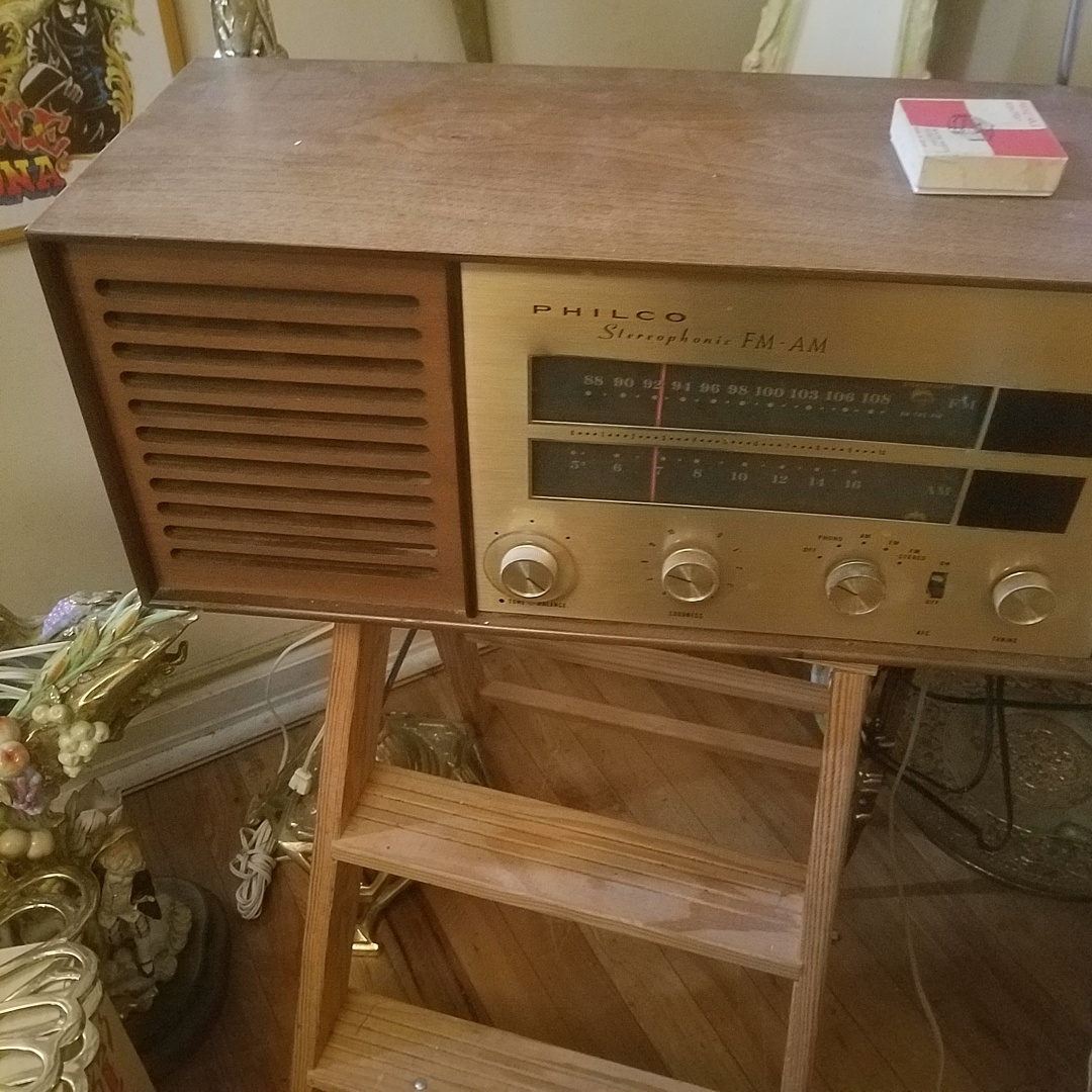 Auction Photo