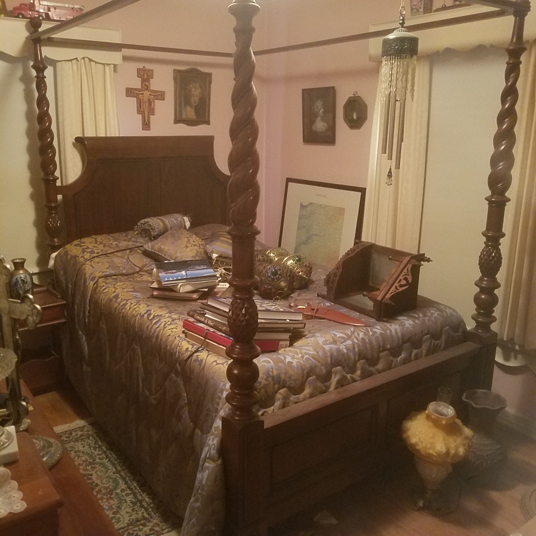 Auction Photo