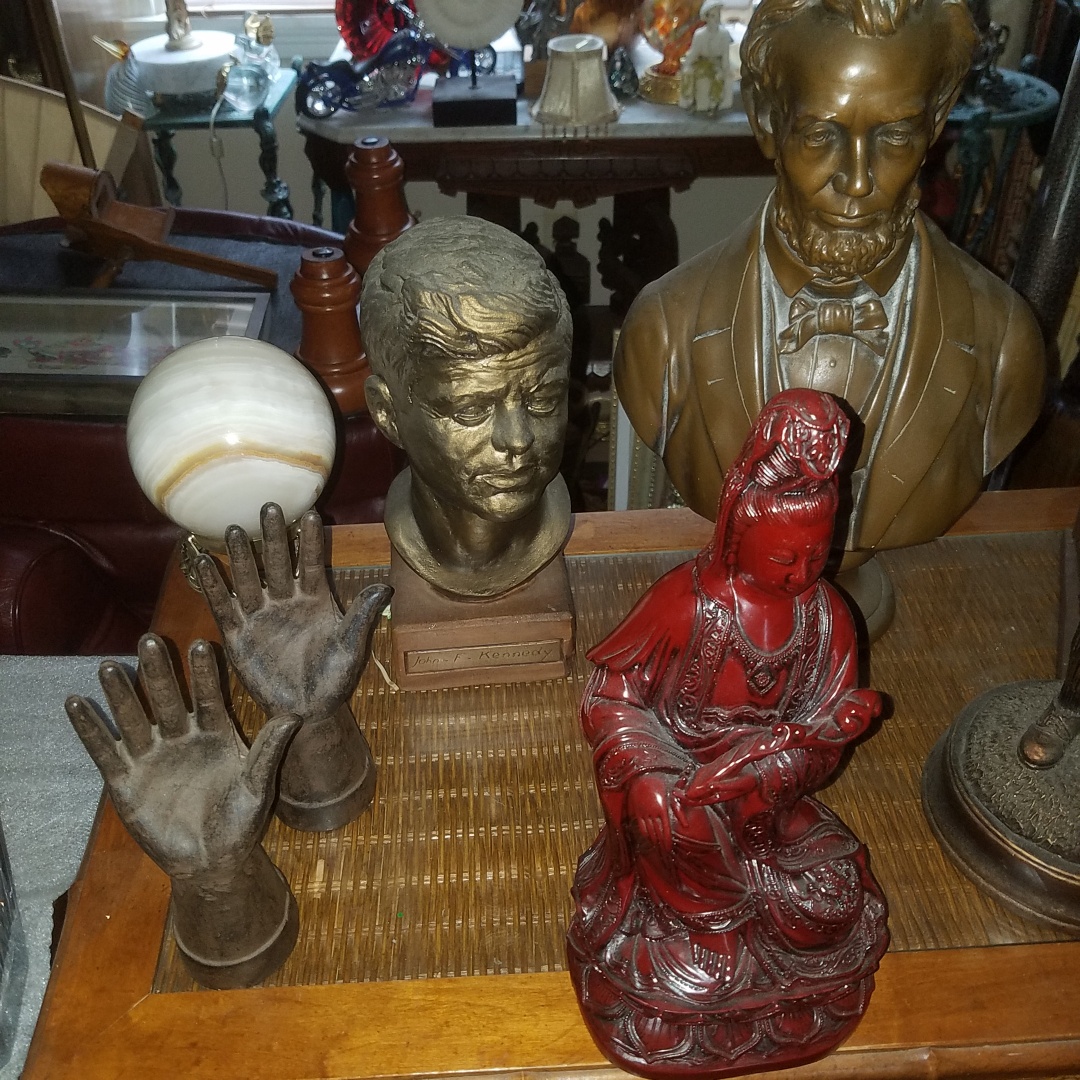 Auction Photo
