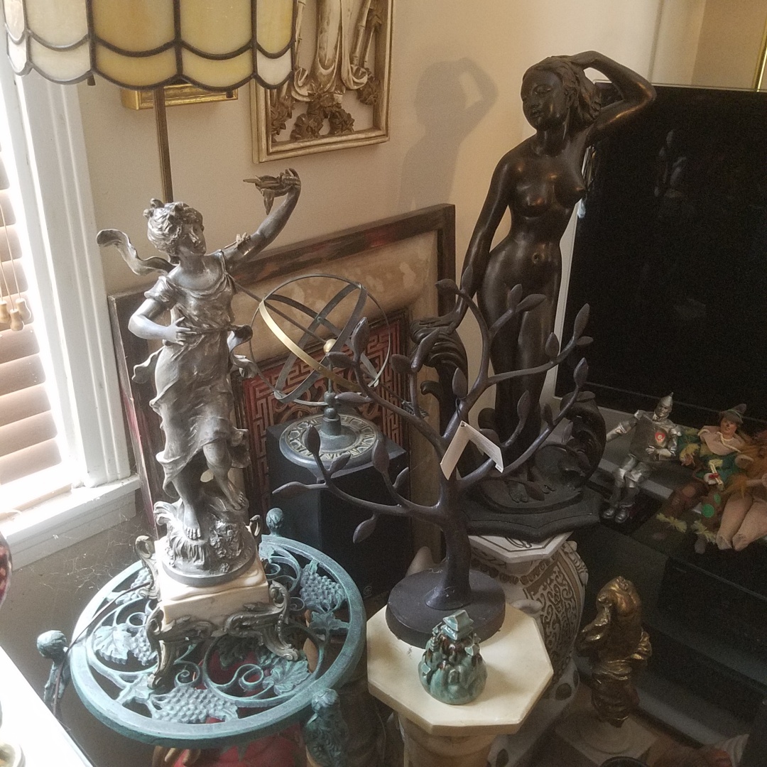 Auction Photo