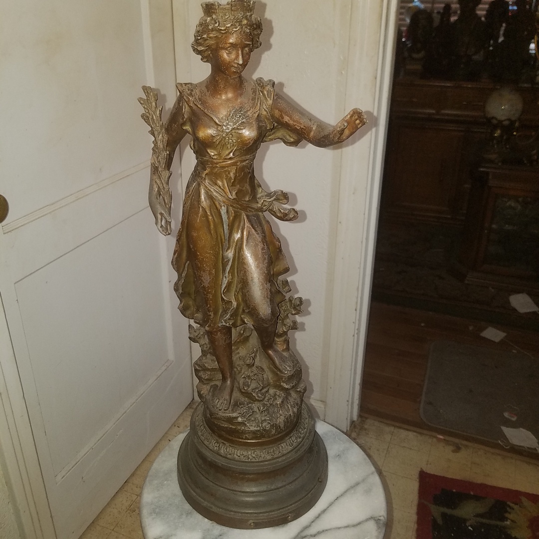 Auction Photo