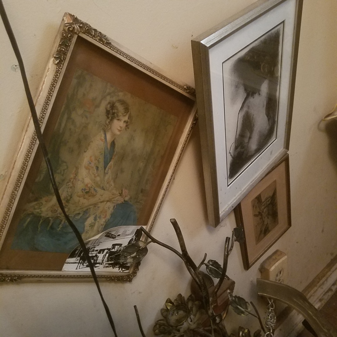 Auction Photo