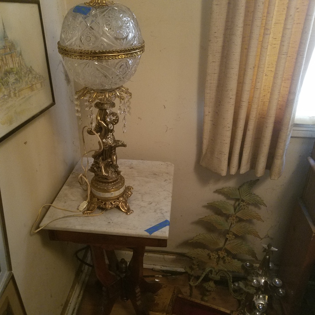 Auction Photo