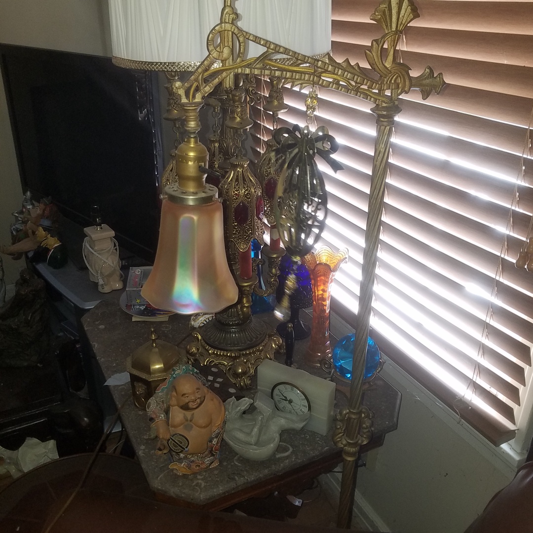 Auction Photo