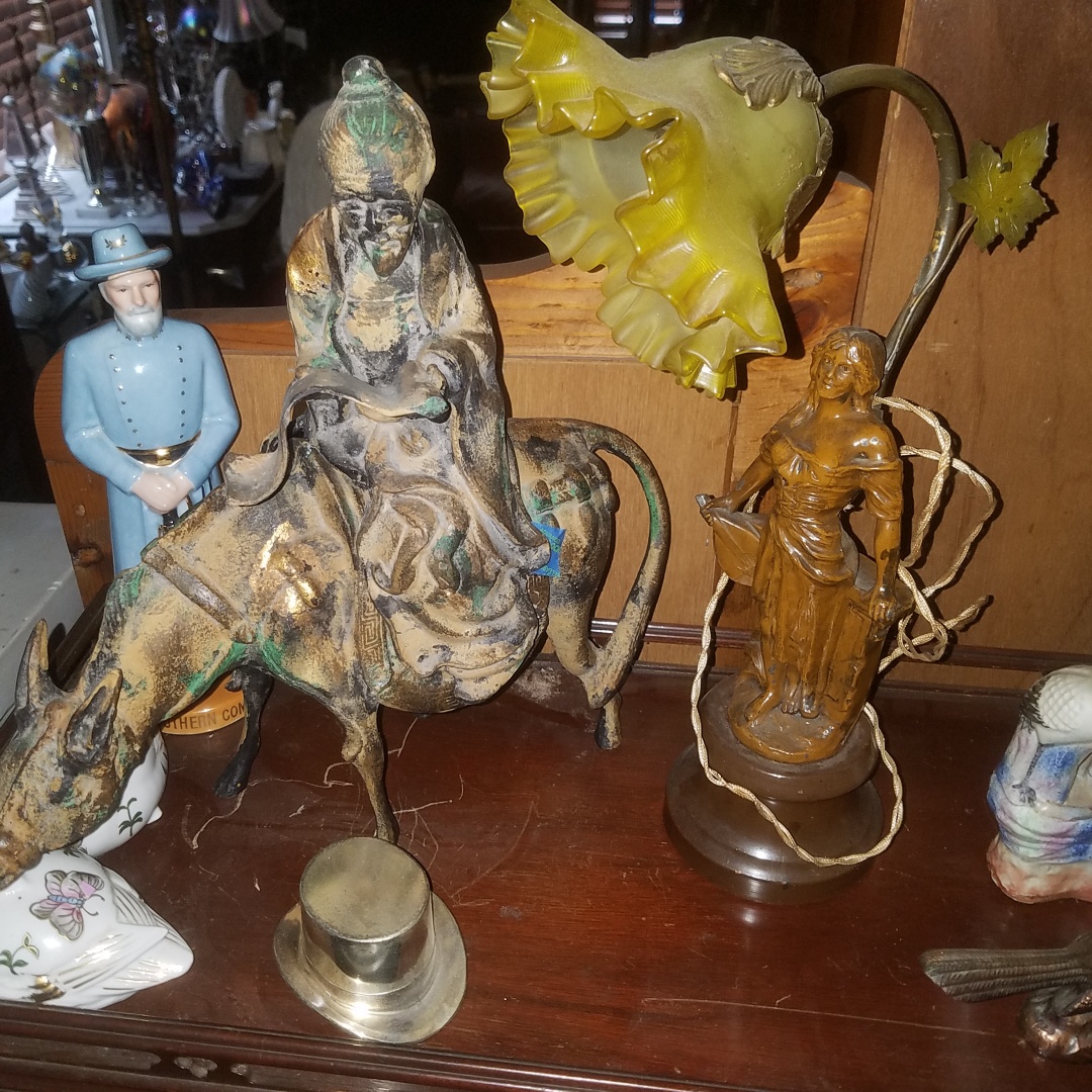 Auction Photo