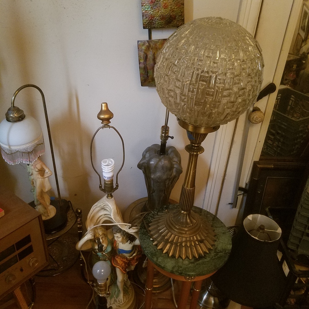 Auction Photo