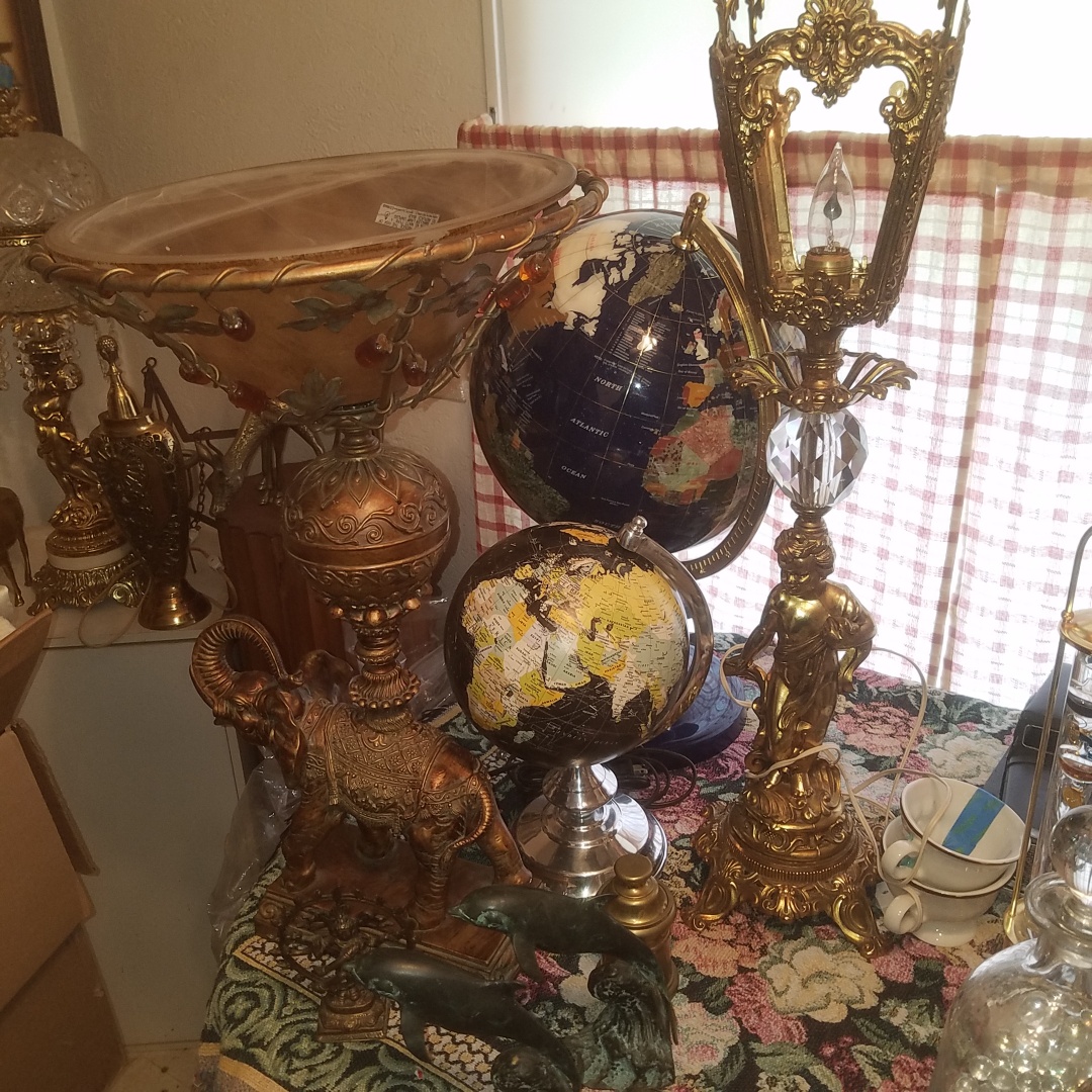 Auction Photo
