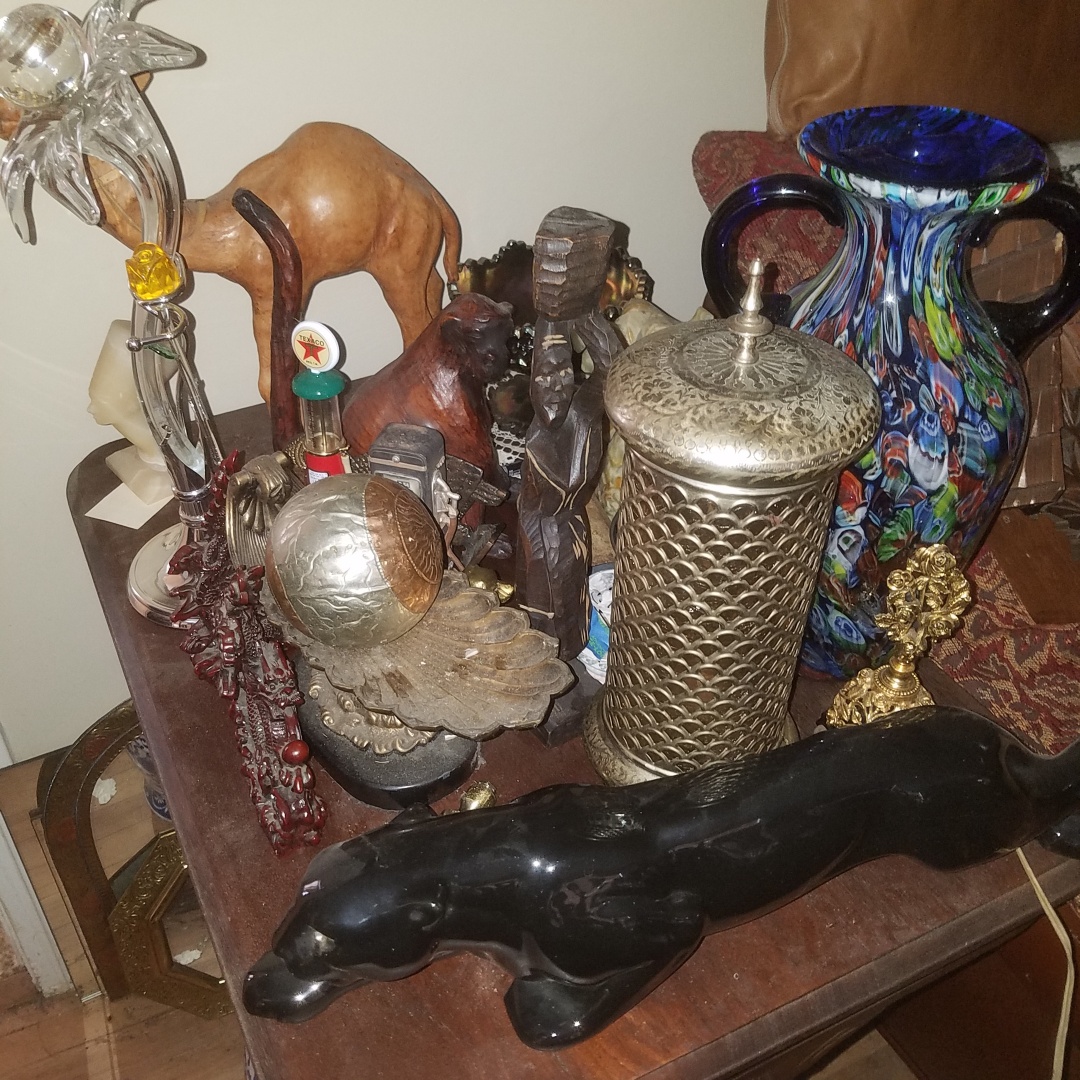 Auction Photo