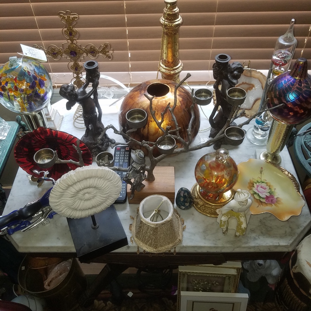 Auction Photo