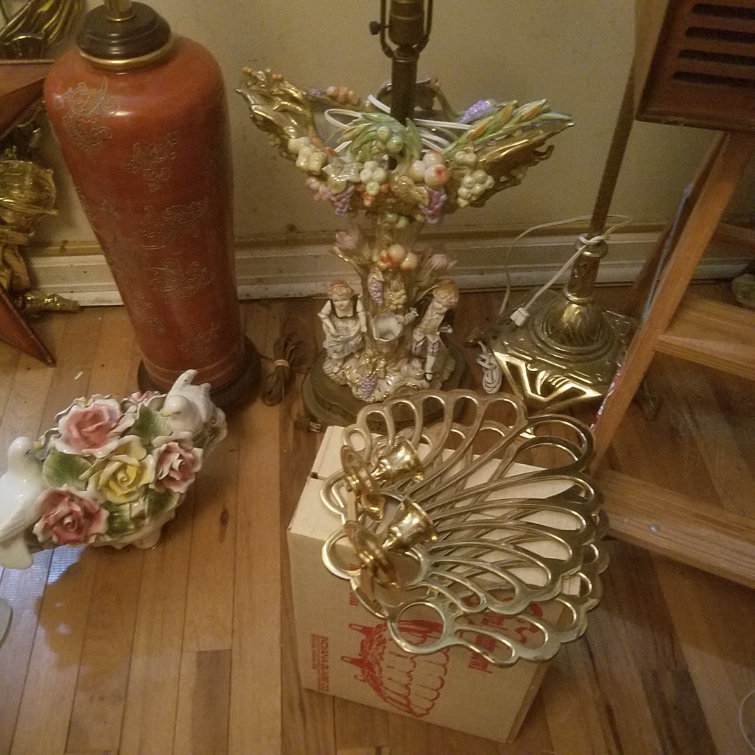 Auction Photo