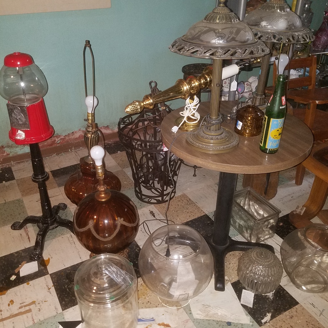 Auction Photo