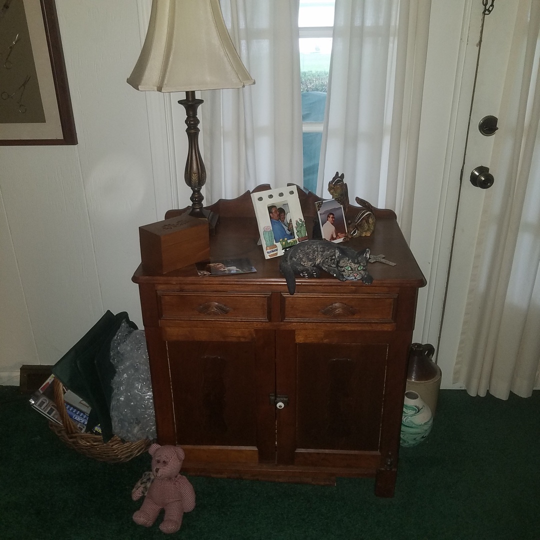 Auction Photo