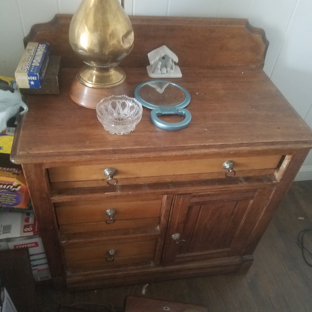Auction Photo