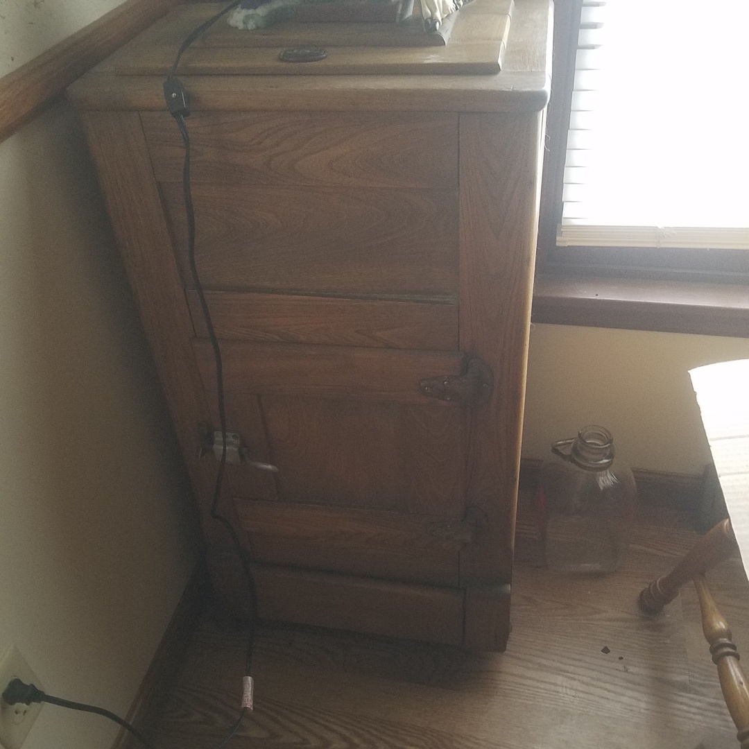 Auction Photo