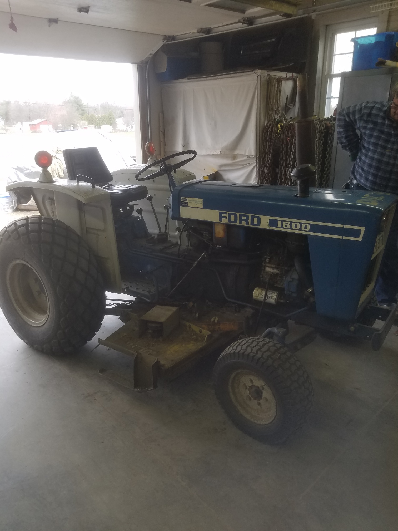 Auction Photo