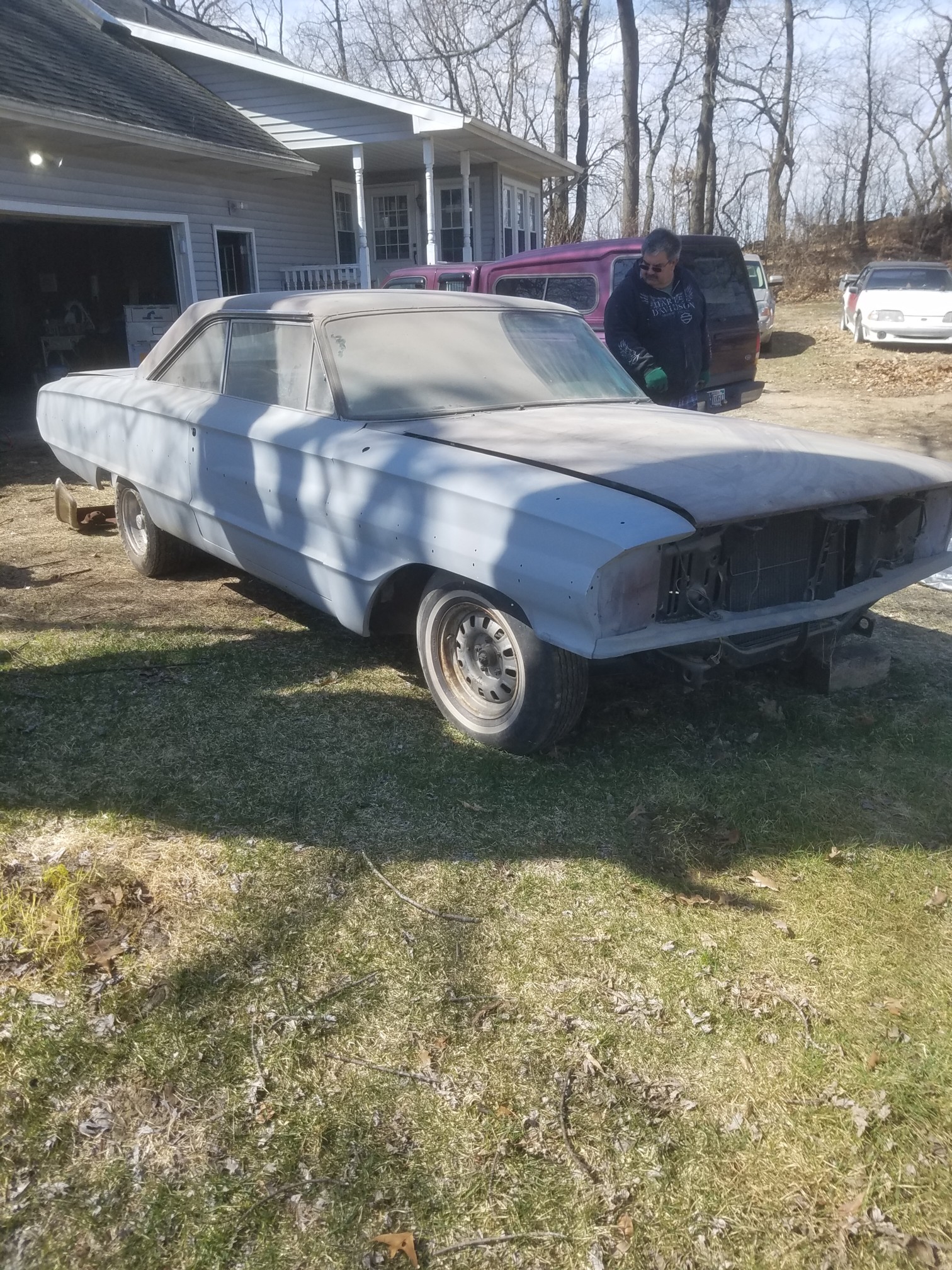 Auction Photo
