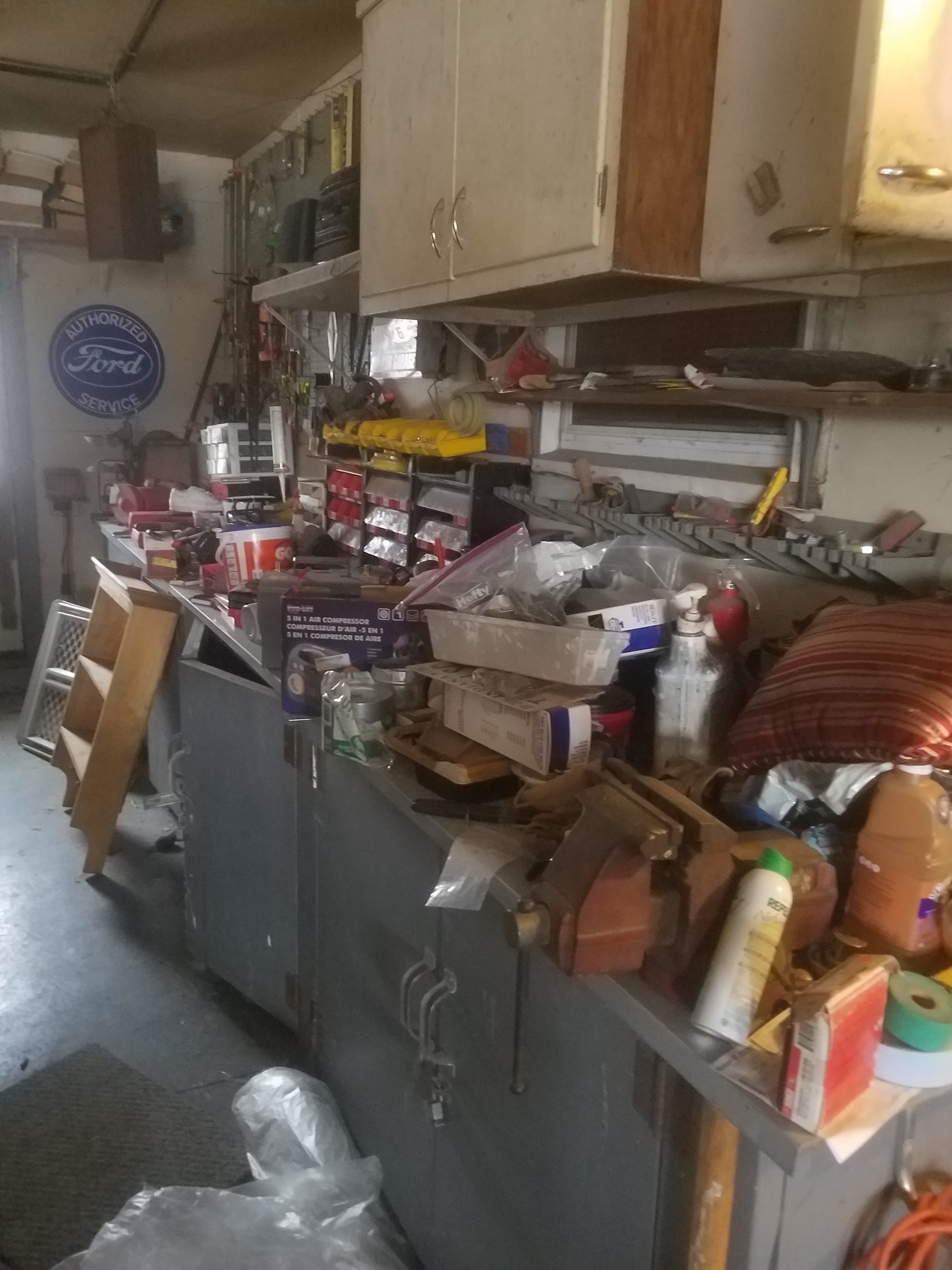 Auction Photo