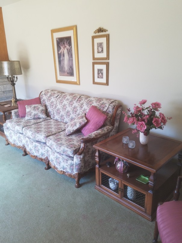 Auction Photo