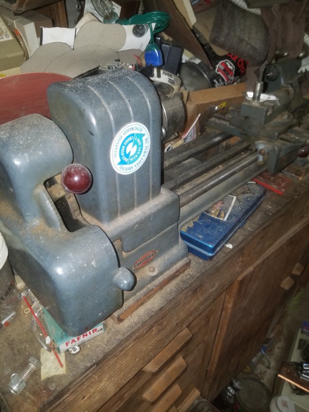 Auction Photo